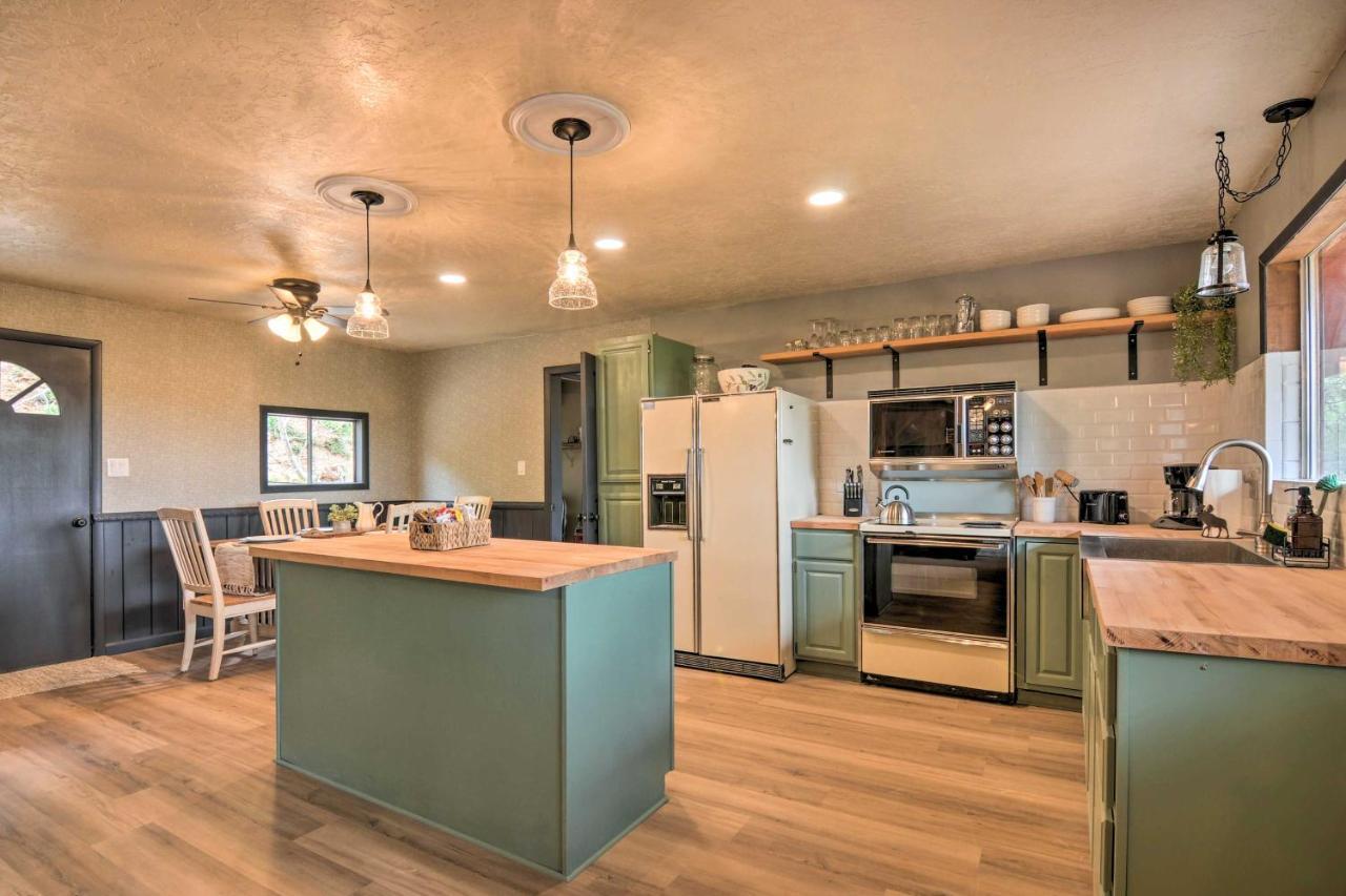 Pet-Friendly Duck Creek Village Retreat With Deck! Buitenkant foto